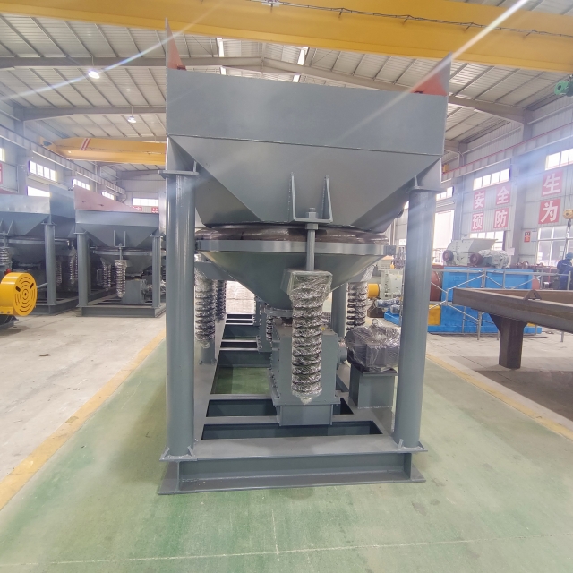 Modern User-friendly Energy-efficient Concentrative Jig Machine