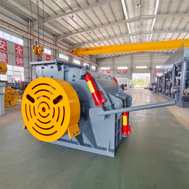 Eye-catching Robust Effective Energy-saving Stone Hammer Crusher